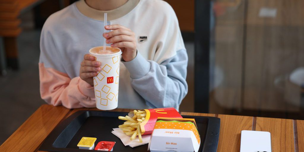 McDonald’s riduce i prezzi di cinque menu popolari a partire dal 1 gennaio 2026