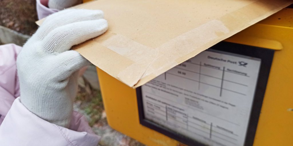 Due ragazze sorprendono un rifugio per animali in Germania con un pacchetto inaspettato