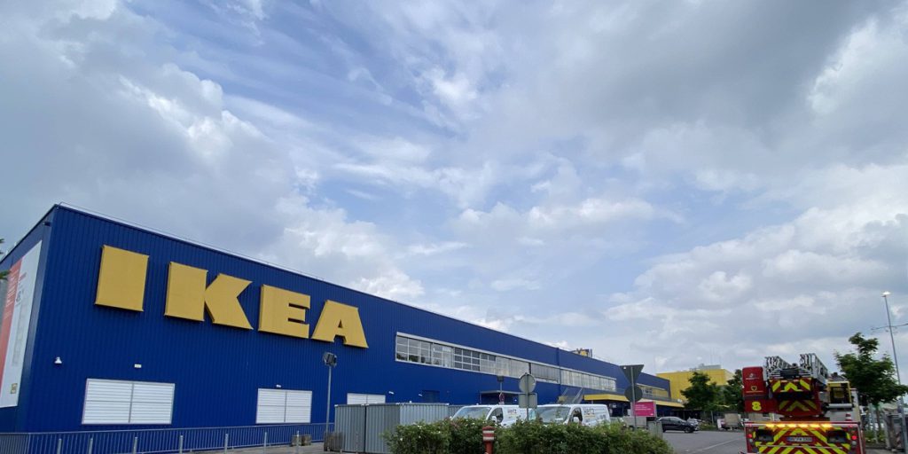 Ikea di Dortmund chiuso dopo breve apertura: clienti invitati a uscire