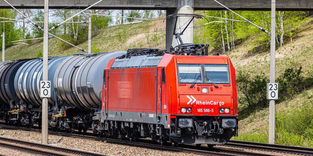 Deragliamento di treno merci a Rosenheim la notte di Capodanno: interruzione del traffico ferroviario