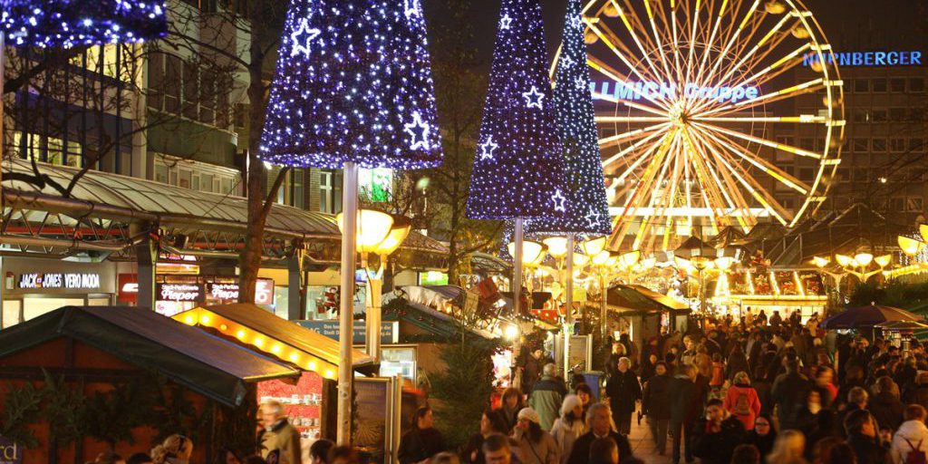 Arresti per minaccia di attentato ai mercati di Natale in NRW: il ministro Reul commenta la sicurezza