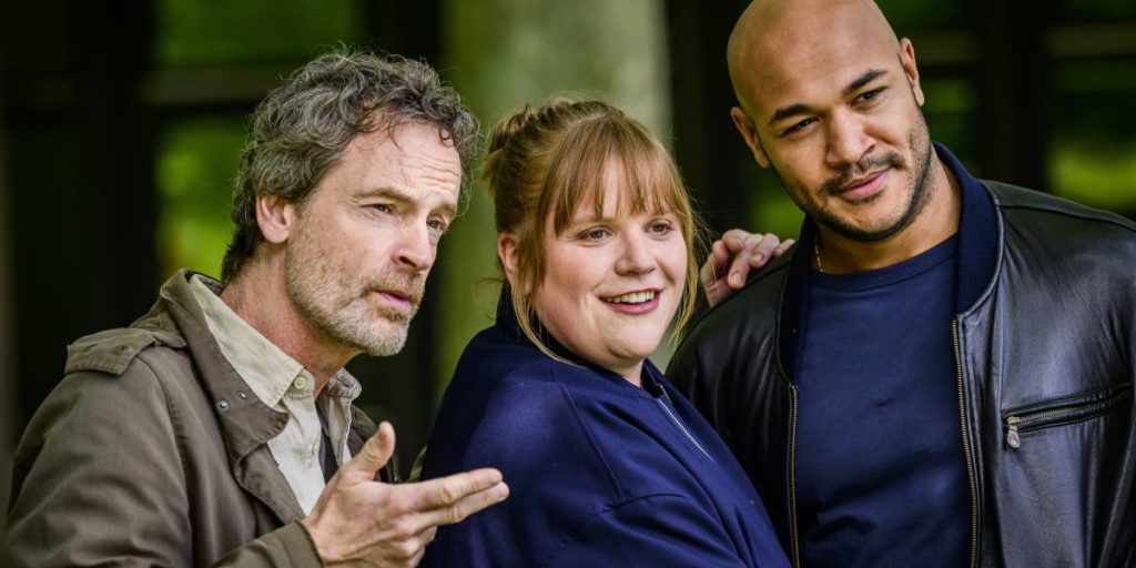 Stefanie Reinsperger, protagonista di Tatort, denuncia l'odio online e afferma di continuare a farvi fronte