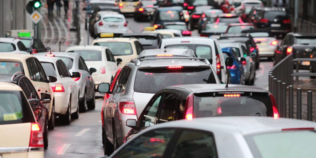 Nuova franchigia per pendolari: più detrazioni per chi viaggia in auto