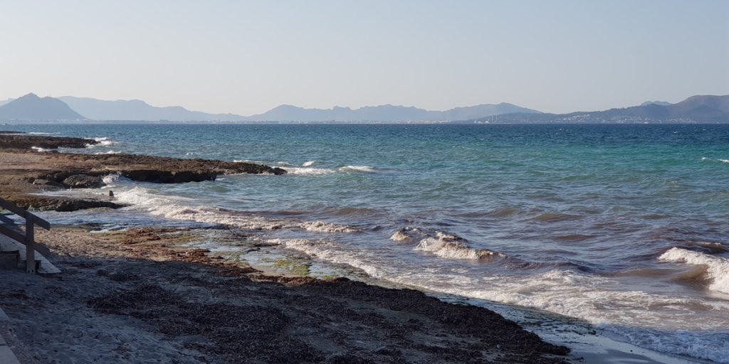 Tödliches Drama am Strand: Deutscher will Frau aus dem Meer retten und stirbt