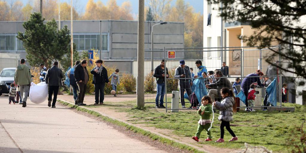 Migliaia di rifugiati scomparsi dalle strutture di accoglienza in Germania: le autorità indagano