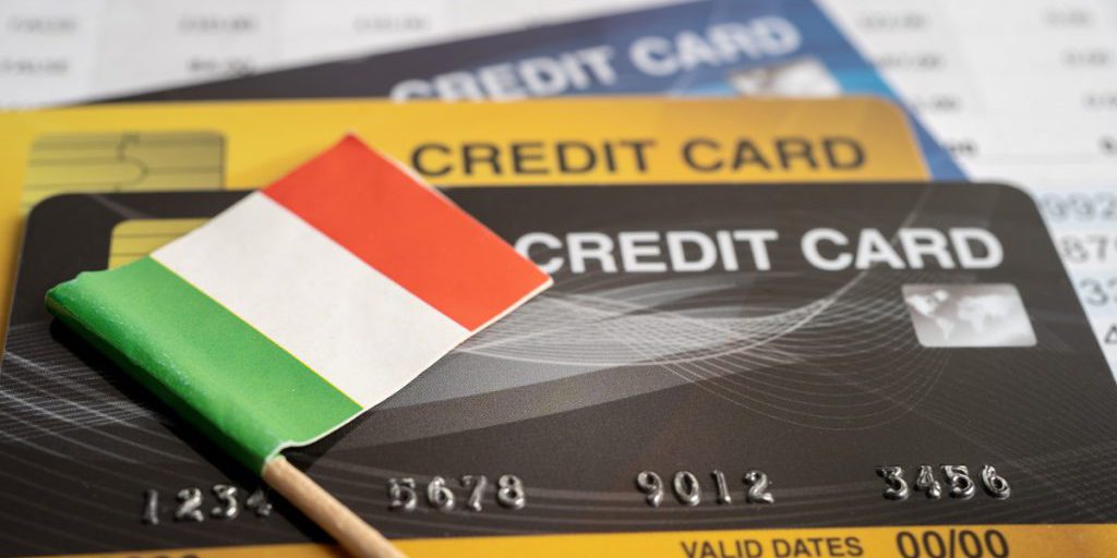 Nuova Regolamentazione UE per le Transazioni Bancarie: Cosa Cambia per i Turisti Italiani