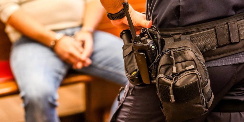 Uomo condannato per aver incendiato la moglie alla stazione di servizio in NRW