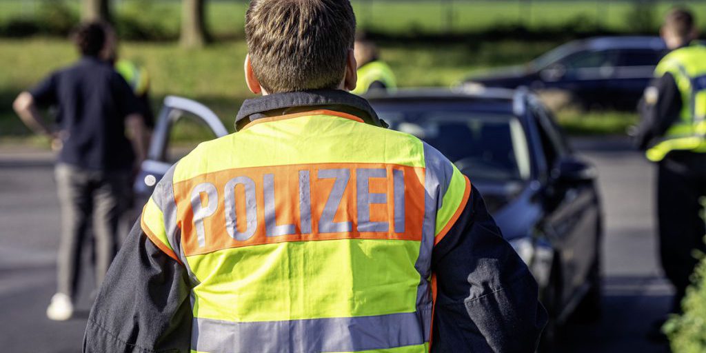 Neerlandesi spese per fuochi d’artificio in Germania: festa di Capodanno finita presto al confine