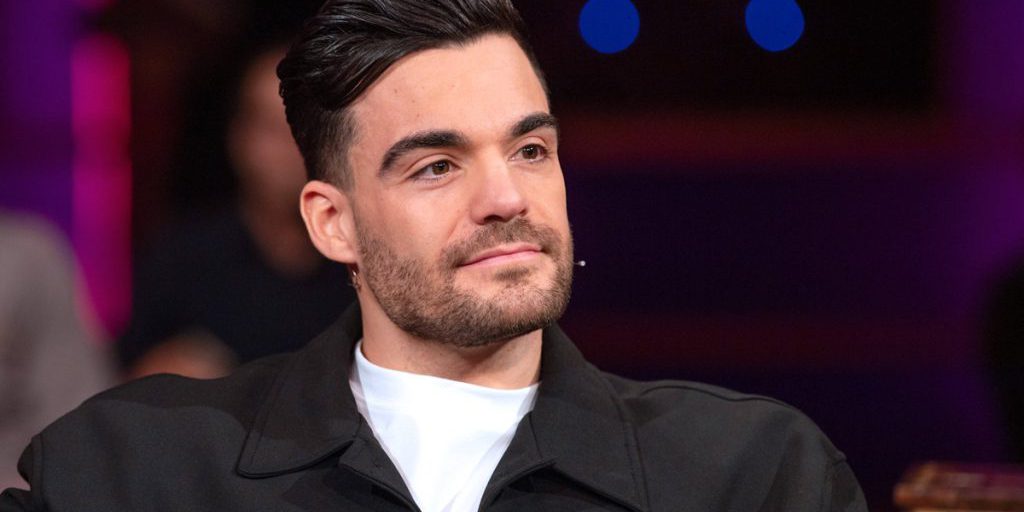 Influencer Stefano Zarrella ha subito un incidente automobilistico: si rivolge ai fan con gratitudine