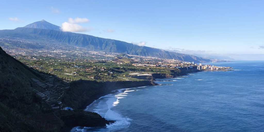 Tragedia al mare: onde giganti provocano la morte di tre persone a Teneriffa
