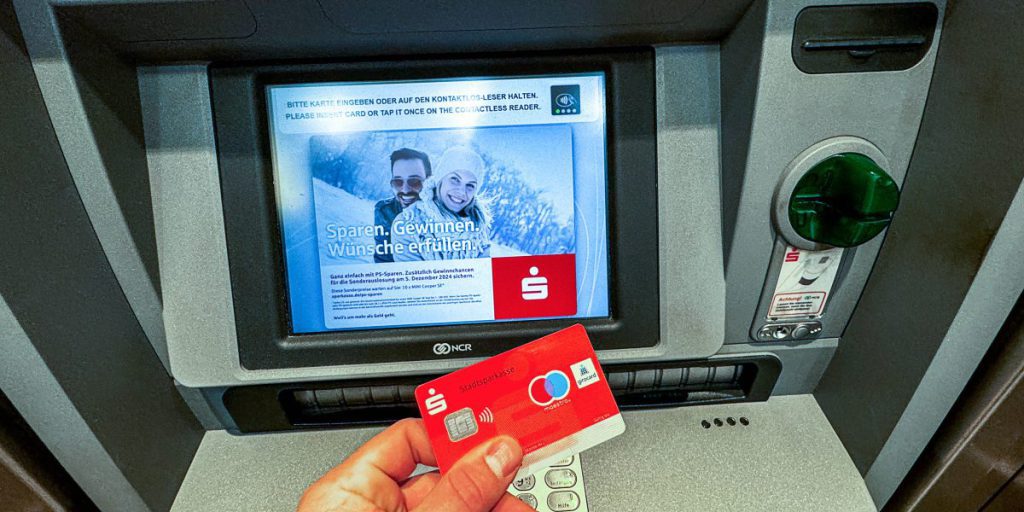 Malfunzionamento degli sportelli automatici delle Sparkassen in Nord Reno-Westfalia: cause, conseguenze e necessità di intervento