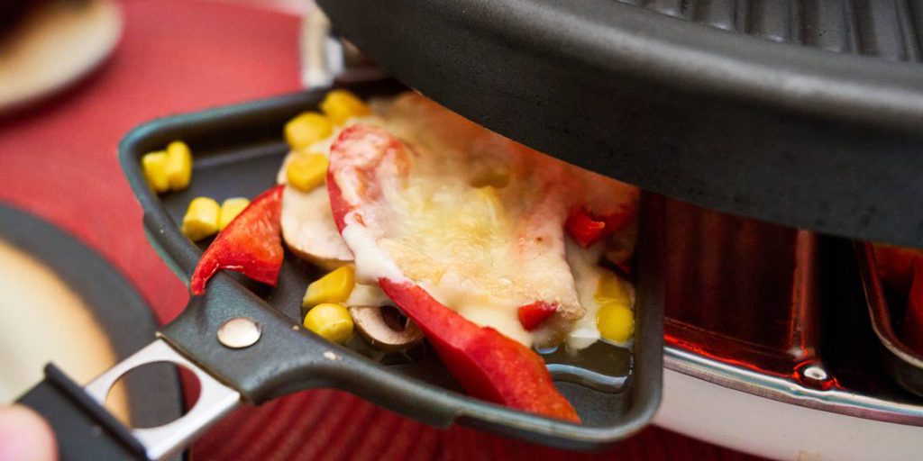 Capodanno: tendenze culinarie alternative a raclette e fondue