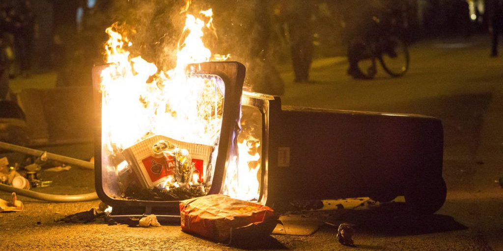 Incendi misteriosi a Essen: la polizia indaga per scoprire l'autore dei nove roghi