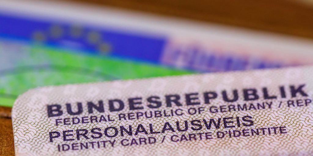 Aumento del Prezzo del Documento di Identità: Impatto e Conseguenze sulla Società