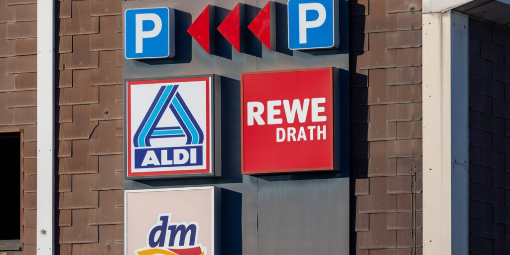 Clienti di Aldi e Rewe alla ribalta per le confezioni ingannevoli: una questione di fiducia e trasparenza nel commercio al dettaglio