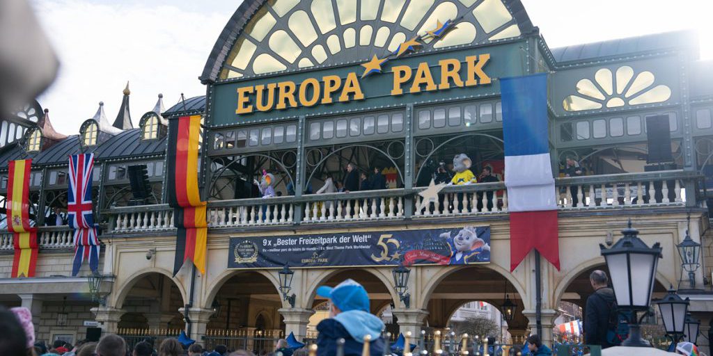 Aumento dei prezzi al parco Europa-Park: cosa significa per i visitatori e l'economia locale