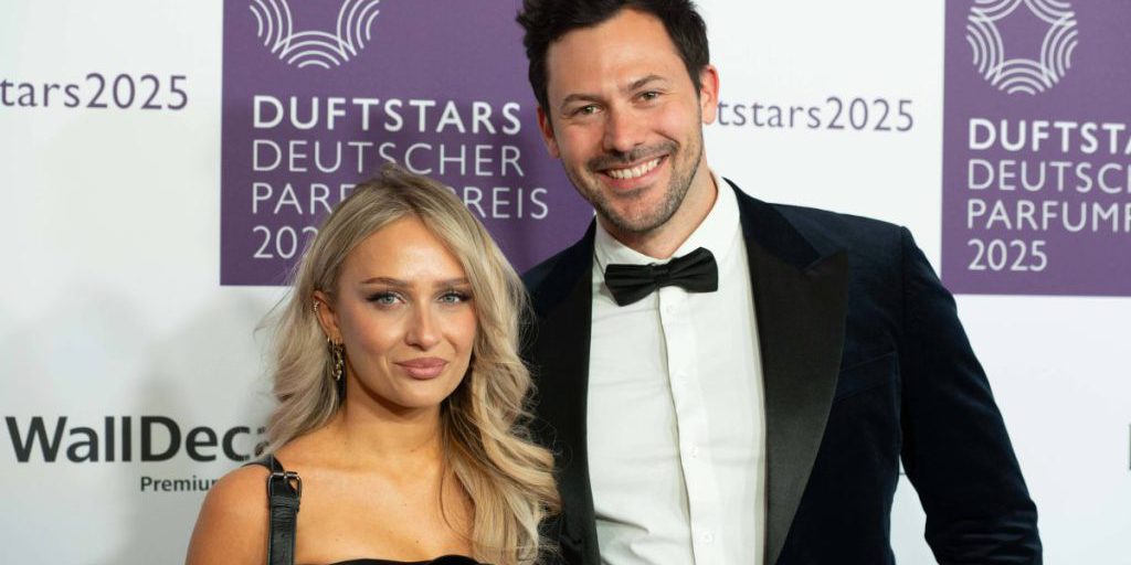 Sebastian Klaus, ex-Bachelor, annuncia il sì al matrimonio con Jenny