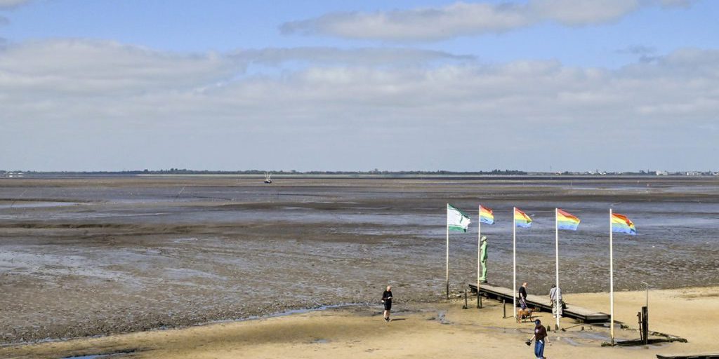 Frau aus NRW will noch einmal an die Nordsee – sie spürt ein letztes Mal den Sand in den Händen