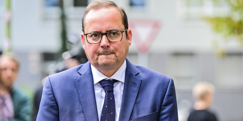 Riforma del Sussidio di Cittadinanza in Germania: Il Sindaco di Essen Critica la Bürgergeld come Insufficiente