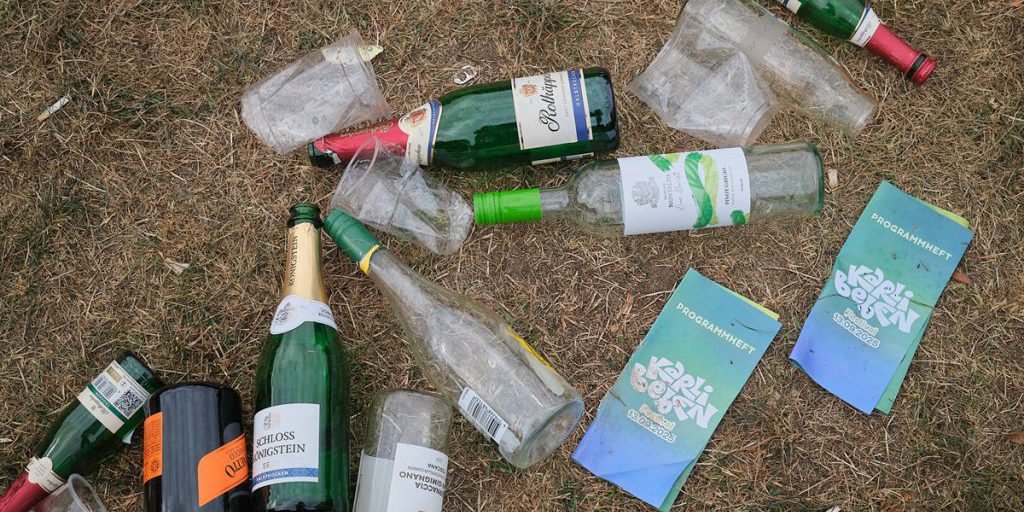 Germani nudi a Mallorca: disagi tra i residenti e intervento delle autorità