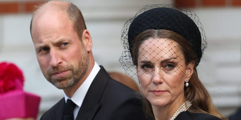 La famiglia reale britannica affronta una sfida difficile: il principe William parla apertamente della salute di Kate