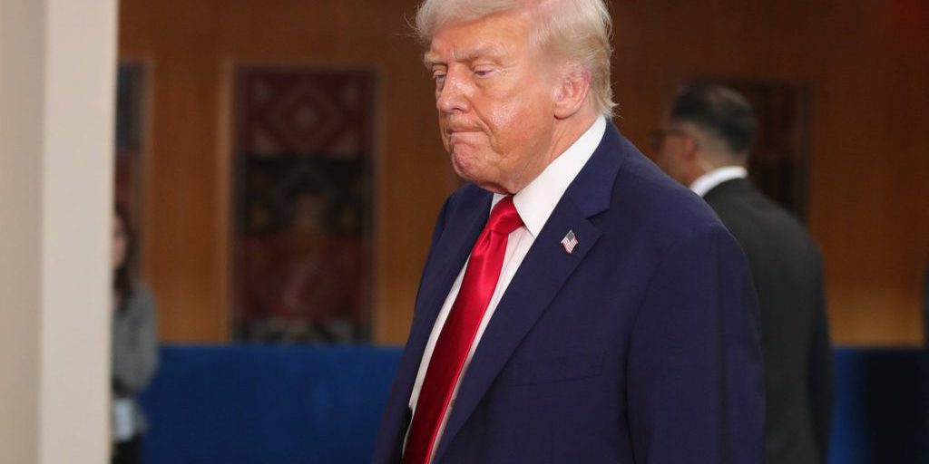 Trump invia lettera: le aziende americane reagiscono alla tragedia di Minneapolis