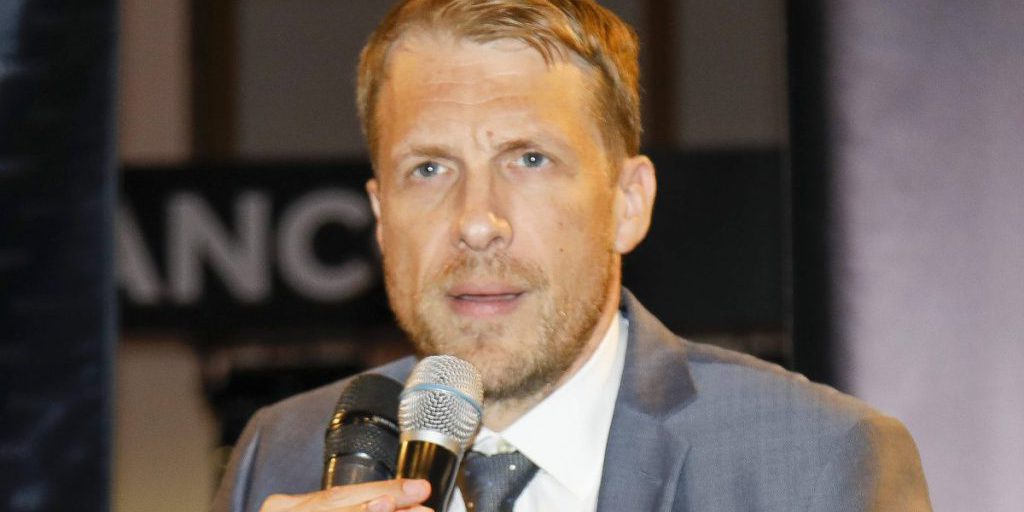 Oliver Pocher commenta le licenziature di RTL, citando Stefan Raab
