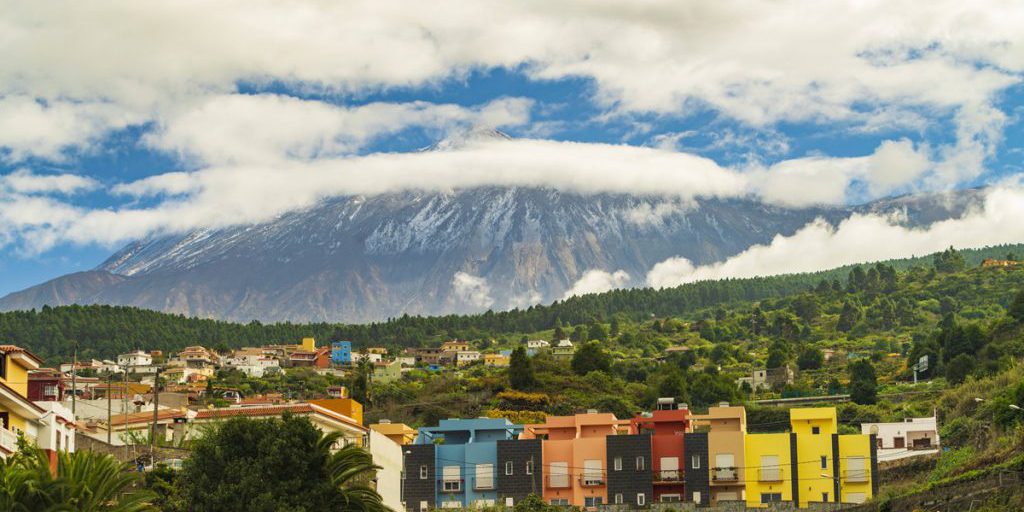 Nuovo Divieto a Tenerife: Come Cambia la Vacanza sull'Isola Spagnola