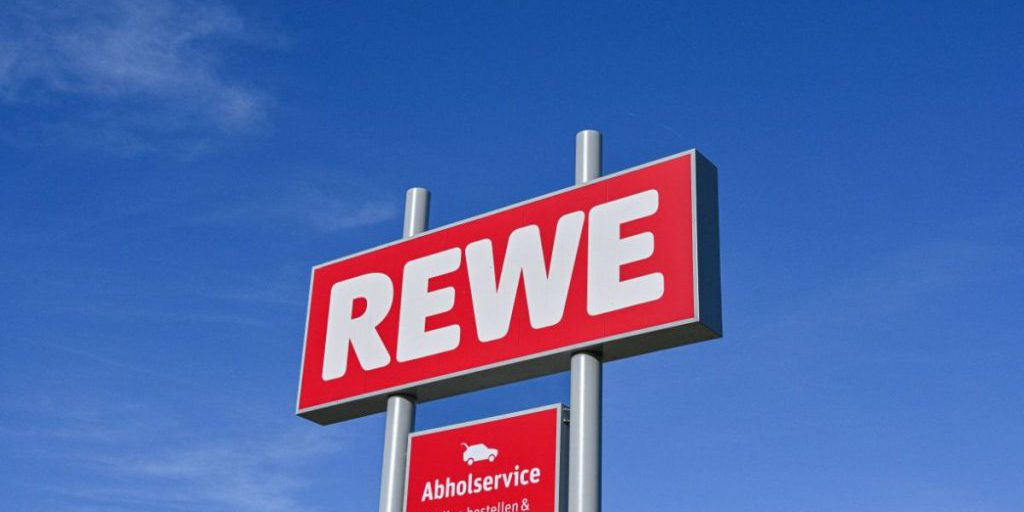 Rewe: Orari di apertura modificati per le festività natalizie – cosa sapere ai clienti