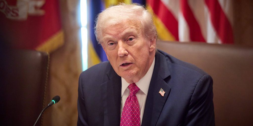 Trump chiede all'Ucraina di collaborare per la pace con la Russia