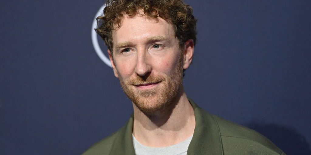 Louis Klamroth riceve nuove trasmissioni ARD, resta volto principale del canale