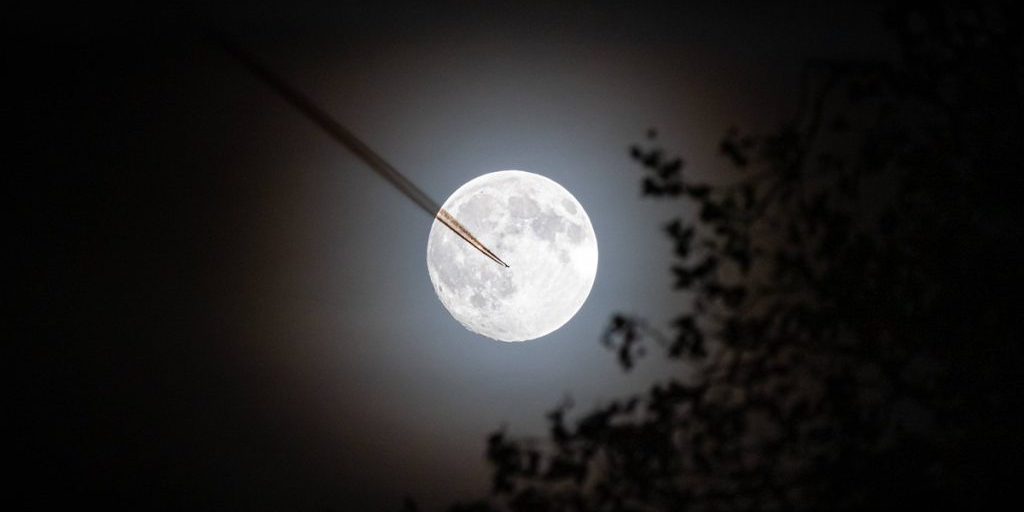 Luna piena nei Gemelli: effetti sui segni zodiacali