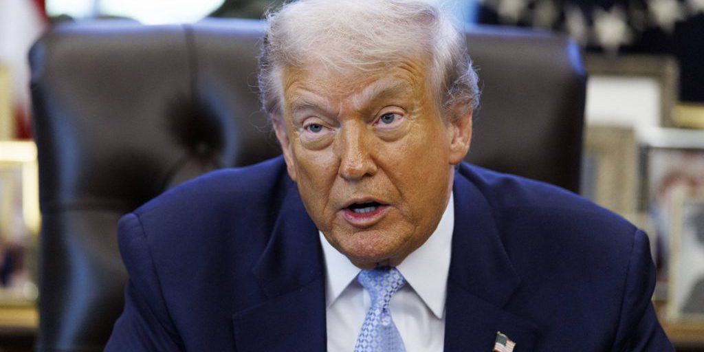 Trump riconsidera la sua politica doganale: possibili allentamenti delle tariffe