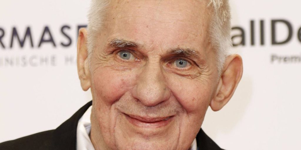 Heinz Hoenig celebra il ritorno sul tappeto rosso con sincerità