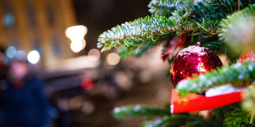 Il mercato di Natale davanti al Buckingham Palace non esiste: cosa sapere ai turisti