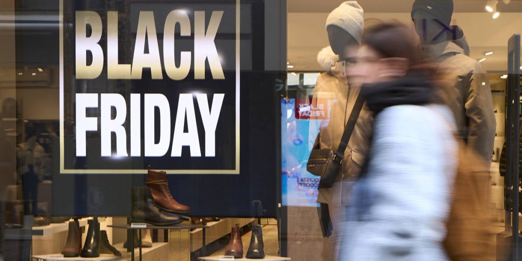 Il Black Friday si avvicina: prepararsi alle offerte natalizie