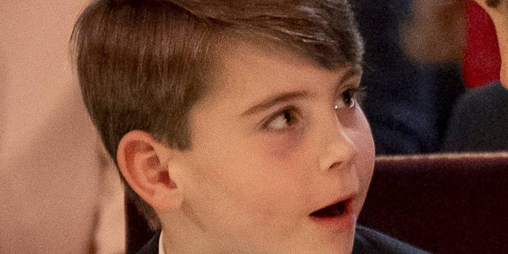 Il principe Louis fa sorridere i presenti durante la passeggiata natalizia a Sandringham