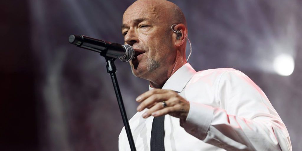 Due truffatori si fanno passare per il cantante Unheilig e truffano una fan di Dresda