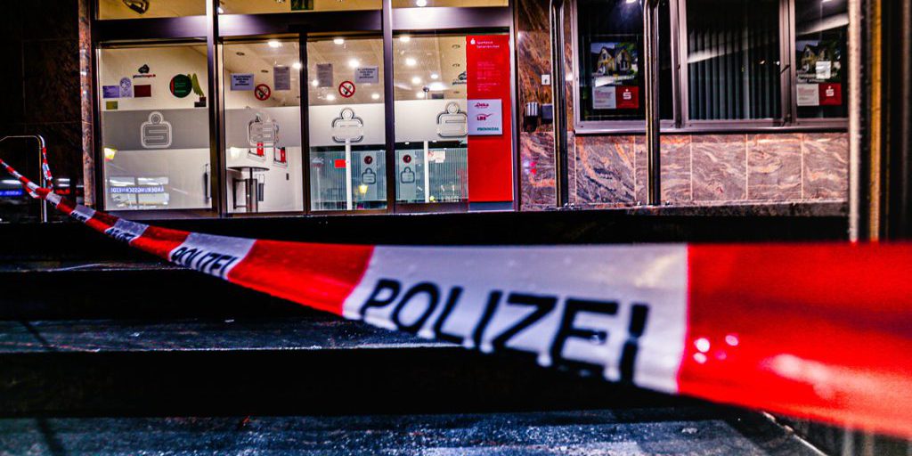 Furto di milioni di euro nella filiale Sparkasse di Gelsenkirchen: indagini in corso
