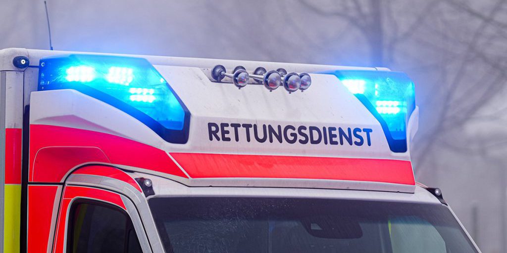 Giovane muore in Baviera dopo colpo di corrente durante la rimozione della neve da linea elettrica