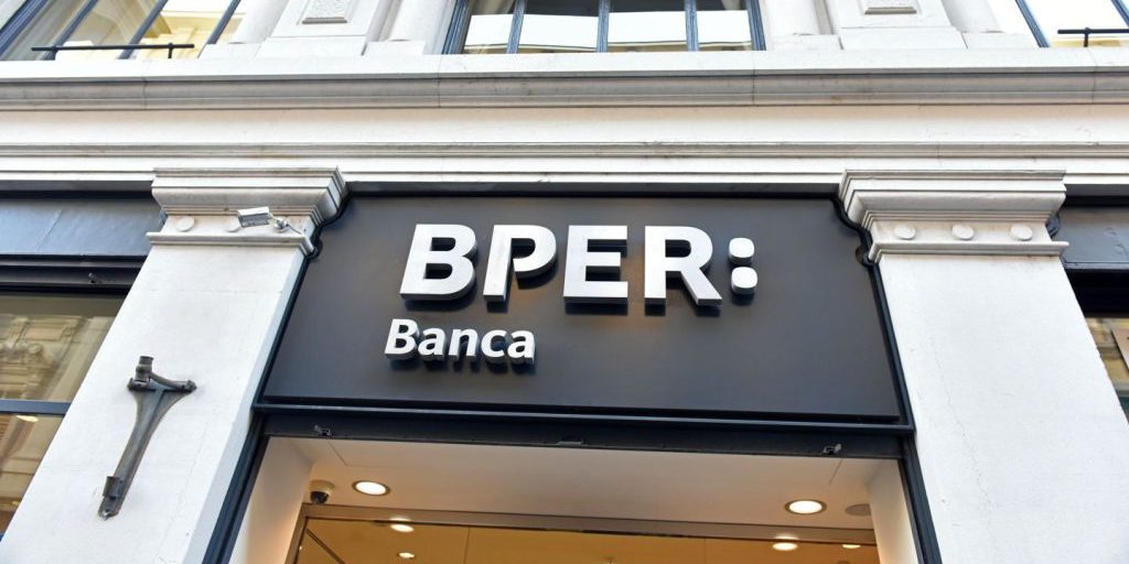 Bper-Sondrio, con la fusione 800 uscite e 90 filiali in meno