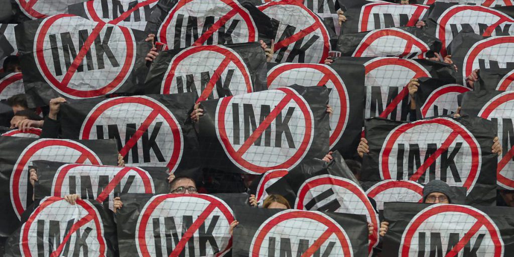 Misure IMK: sono solo parole vuote? Il ricercatore Jonas Gabler evidenzia la mancanza di dettagli.