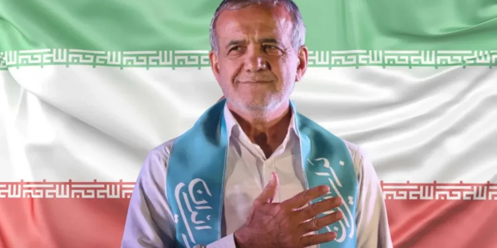 Presidente iraniano Mesud Pezeskiyan parla in turco a Istanbul per fermare un ascoltatore che lo interrompeva