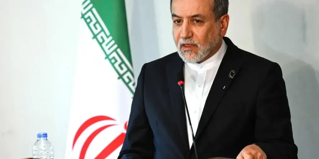 Iran: ministro degli Esteri pronto alla guerra e al dialogo in risposta alle proteste economiche