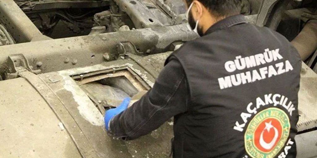 Sequestro record di metamfetamina alla frontiera turco-iraniana: 721 kg di droga confiscati in un'operazione antidroga senza precedenti