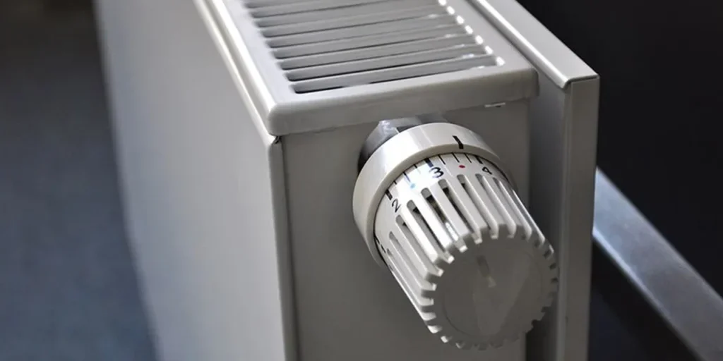 Manutenzione di caldaie e radiatori prima dell'inverno: riduci i consumi di carburante