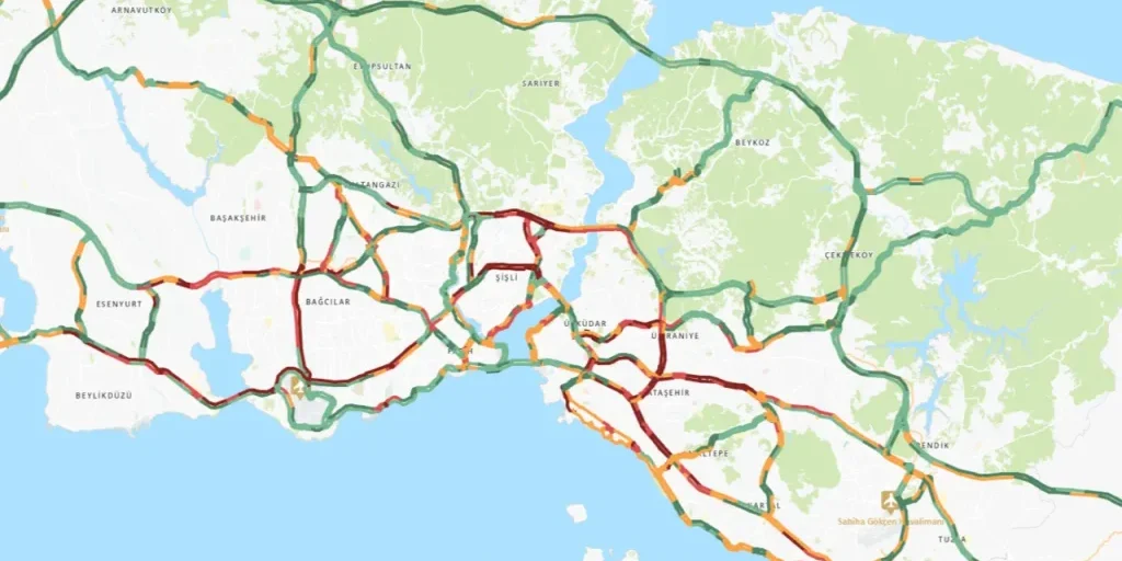 Congestione del traffico a Istanbul al 83% nelle ore serali