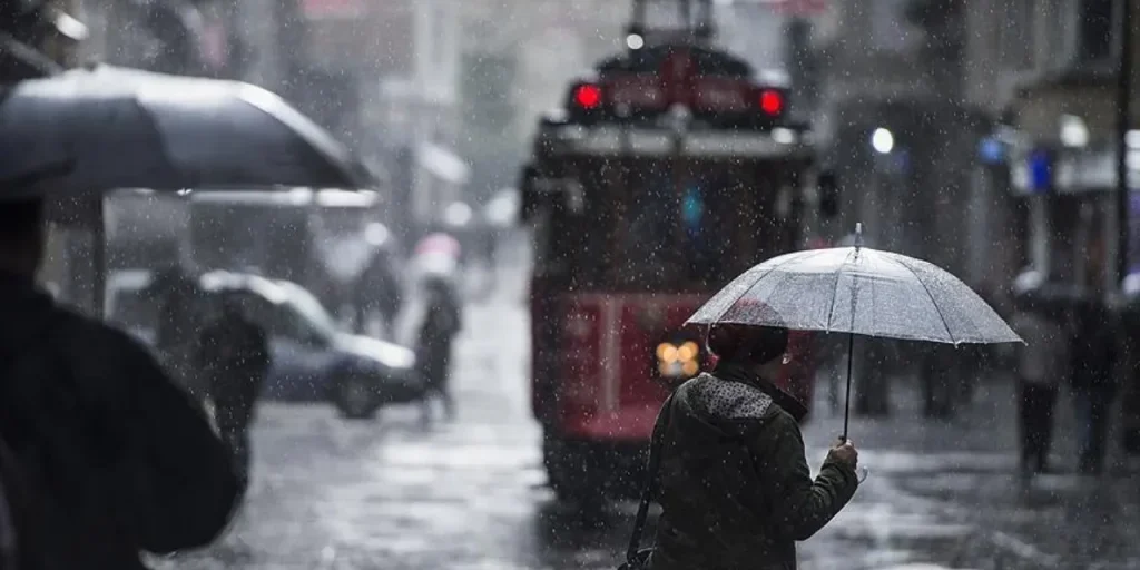 Neve prevista a Istanbul: cali di temperatura e nevicate diffuse.