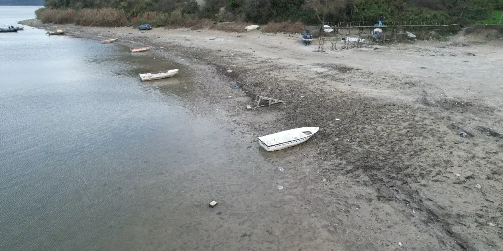 Lago Terkos: livello dell’acqua diminuito di 10 metri