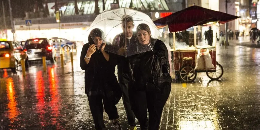 Previsioni meteo: piogge intense e tuoni a Istanbul a partire da venerdì